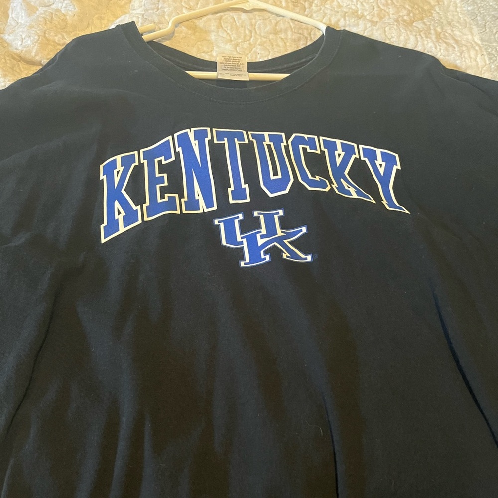 Men’s University of Kentucky black T-shirt size 3xl